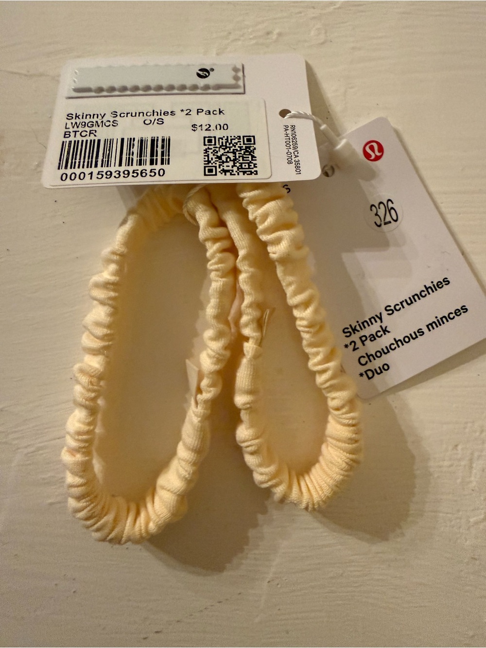 lululemon athletica Skinny Scrunchies 2-Pack in Pale Yellow/Cream